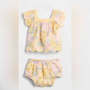 Baby Gap Baby Cotton Gauze Floral Outfit Set